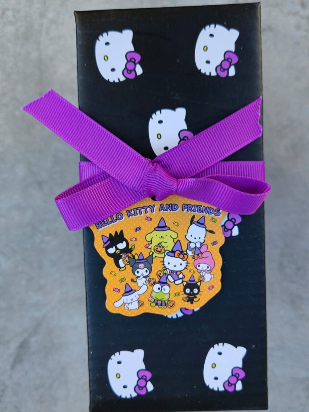 Hello Kitty & Friends Halloween Salt & Pepper Shaker Set – Hand Painted – New in - Picture 3 of 7